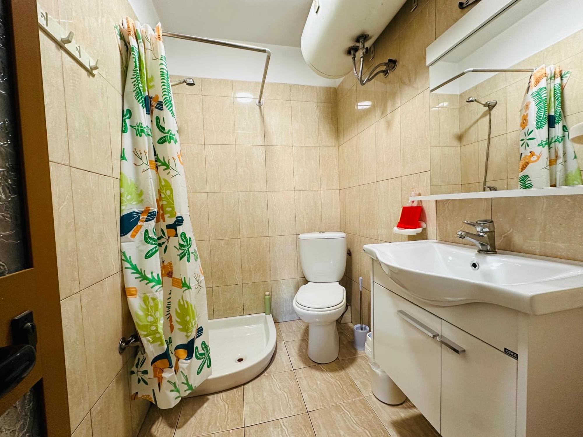 Urban Life Tirana- Economy Rooms Bagian luar foto